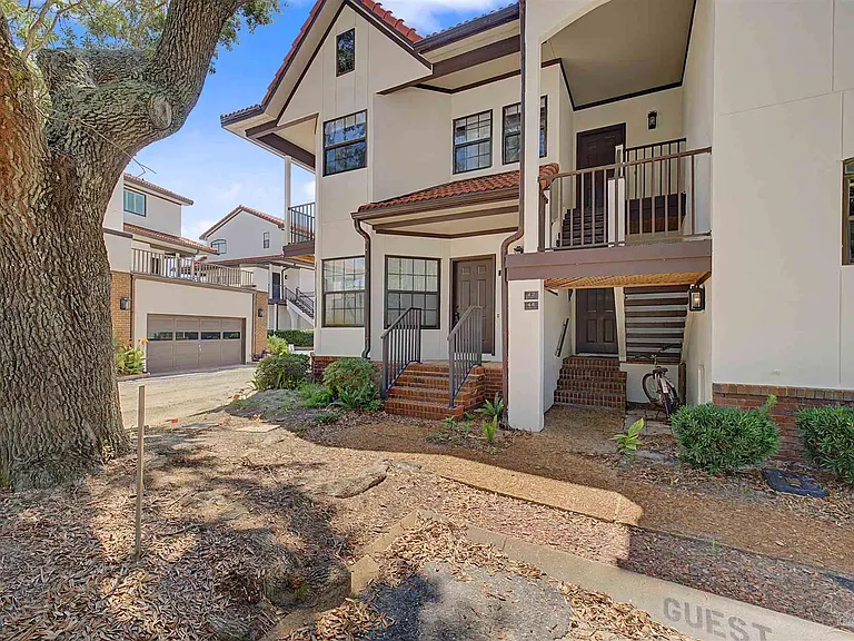 42 Baybridge Dr — Photo 33
