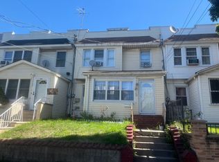 10719 121st St, South Richmond Hill, NY 11419