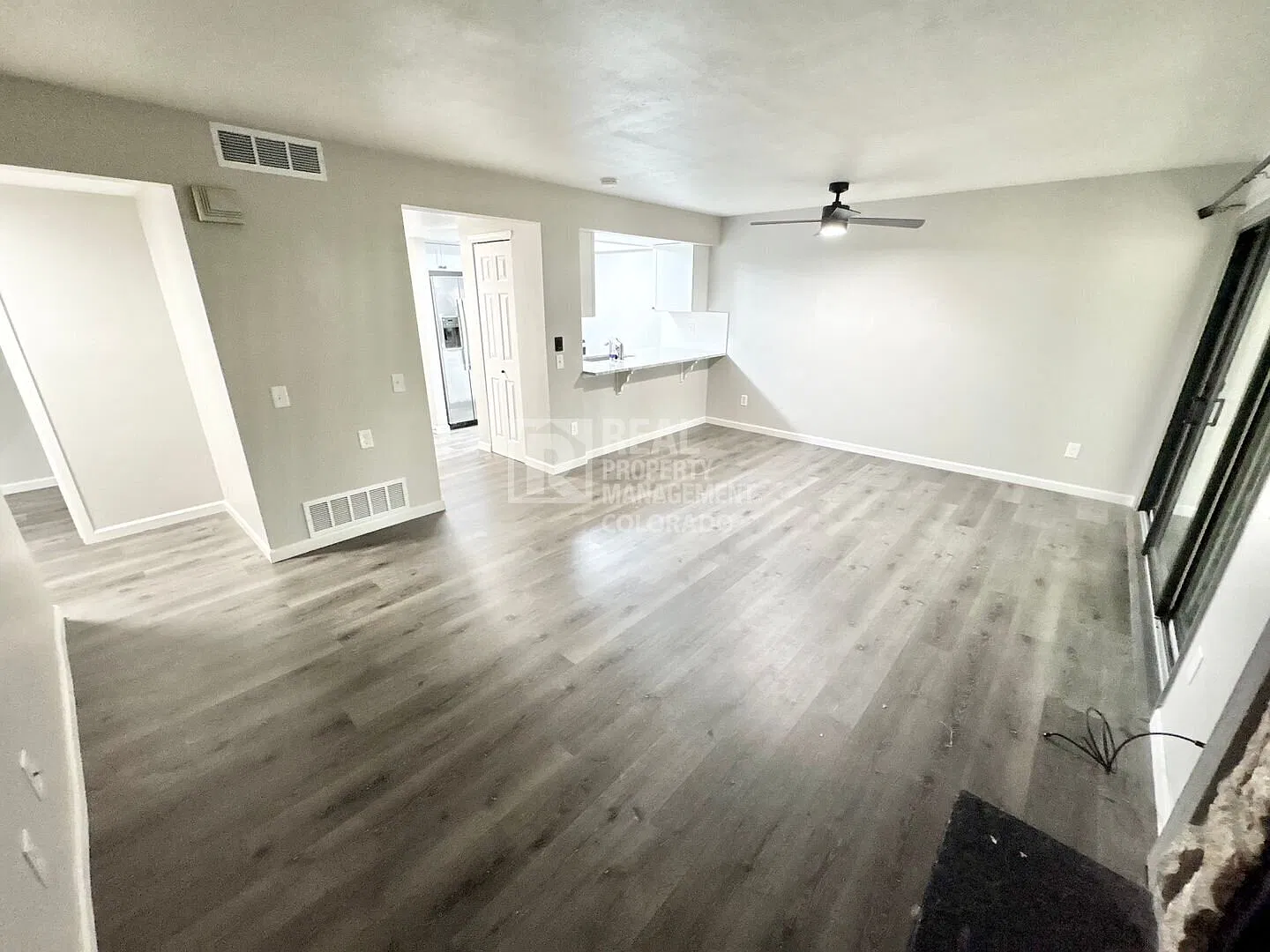 Charming 1-Bedroom Condo in Cherry Creek Racquet Club — Photo 3