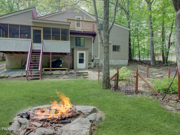 116 Rainbow Dr, Lackawaxen, PA 18435