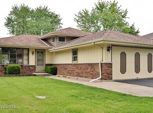 1N280 Darling St, Carol Stream, IL