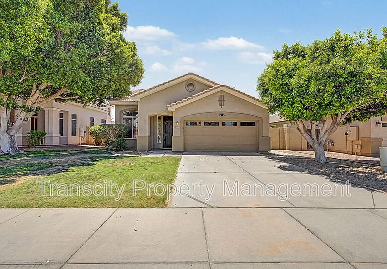 1369 W Enfield Way — Photo 2