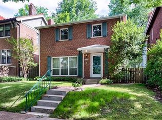 7033 Pershing Ave, Saint Louis, MO 63130