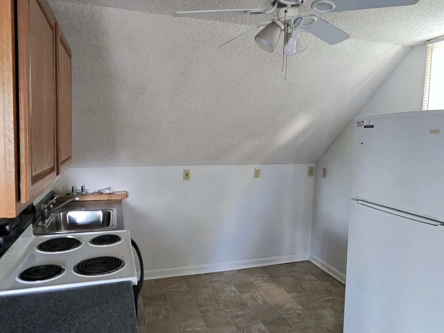 1 bed, 600 sqft, $950 — Photo 3