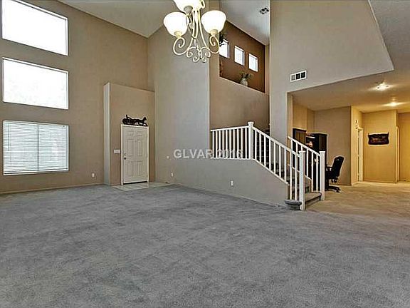 4th image of 4870 Lionesse Ct