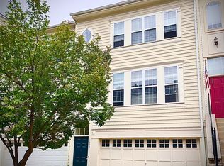 3833 Dominion Mill Dr, Alexandria, VA 22304