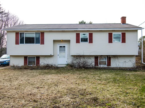 25 Andrea Street, Lisbon, ME 04250