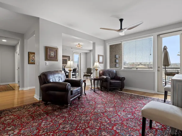 200 Manufacturers Rd APT 203, Chattanooga, TN 37405