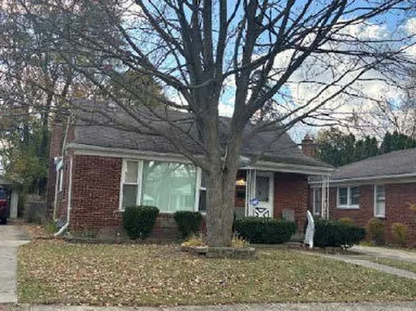 21326 Prestwick Ave, Harper Woods, MI 48225