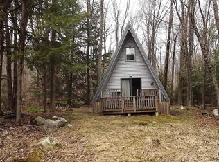 159 Porcupine Ct, Becket, MA 01223