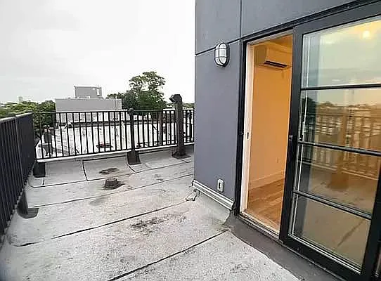 Rented by Tapiro Realty | media 4