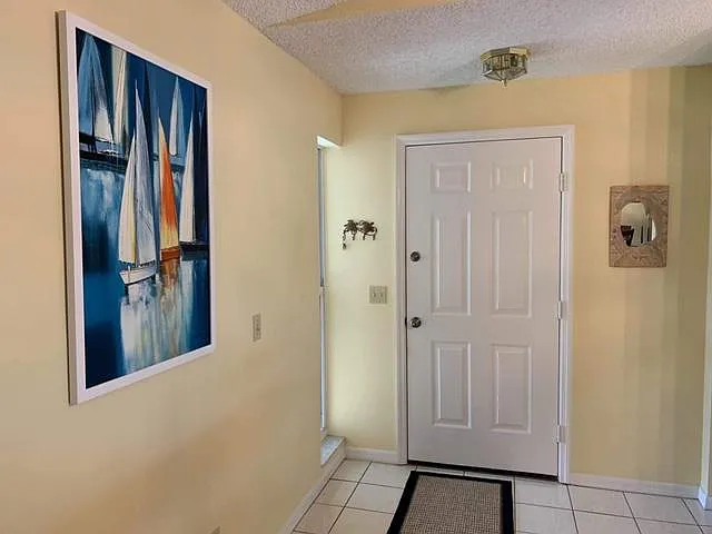 2 bed, 1400 sqft, $1,850 — Photo 4