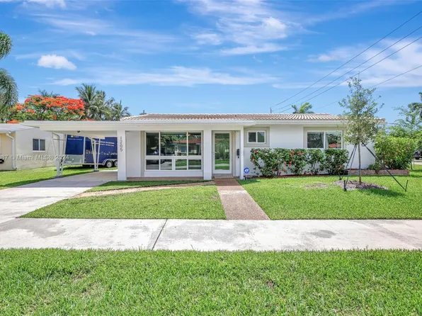 1205 N 15th Ave, Hollywood, FL 33020