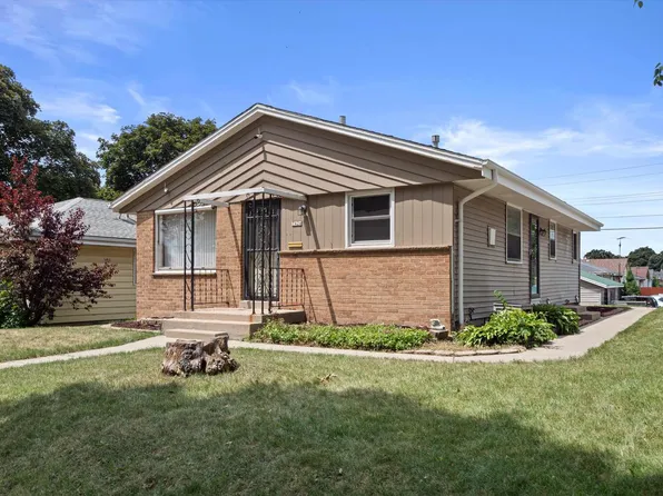7424 West Carmen AVENUE, Milwaukee, WI 53218