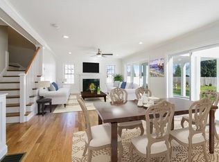 16 Center Hill Rd, Plymouth, MA 02360