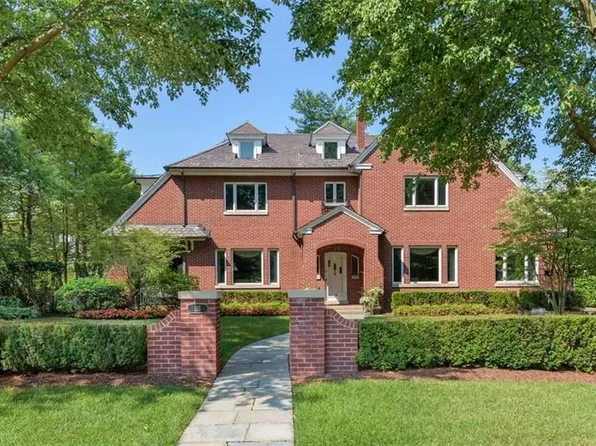 115 Creek Dr, Sewickley, PA 15143