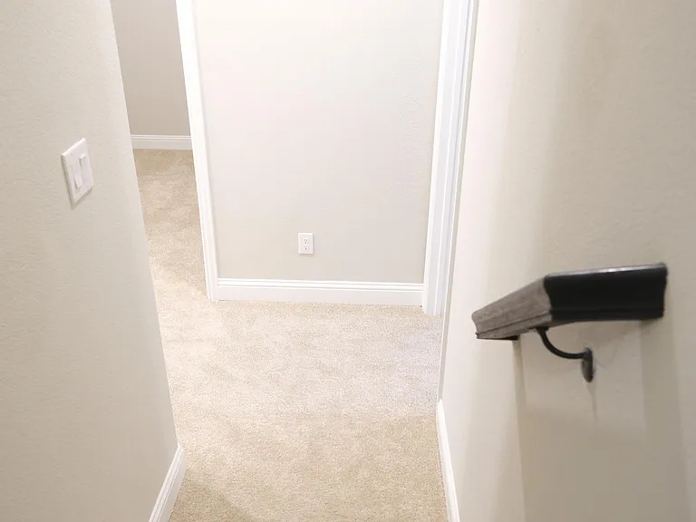 332 Blackthorne Dr — Photo 13