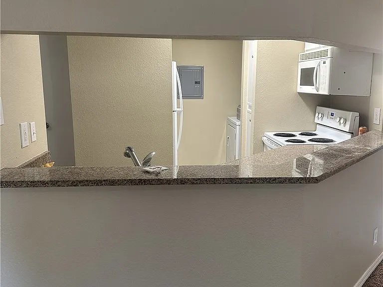10655 Lemon Ave #1204 — Photo 6