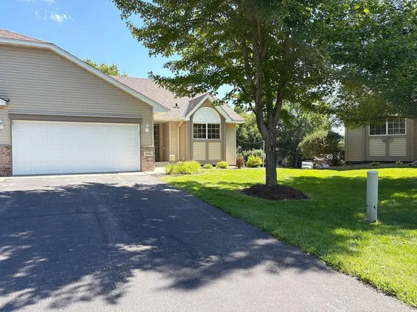 13742 Dorothy Dr, Rogers, MN 55374