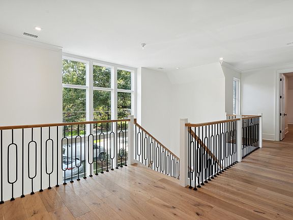 4th image of 1 Sayle Rd