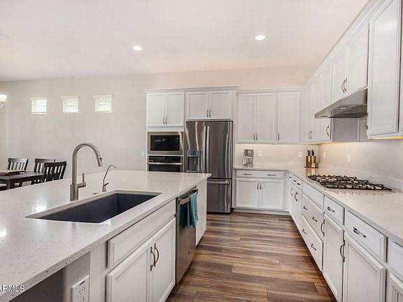3rd image of 4311 E CLIFTON Avenue
