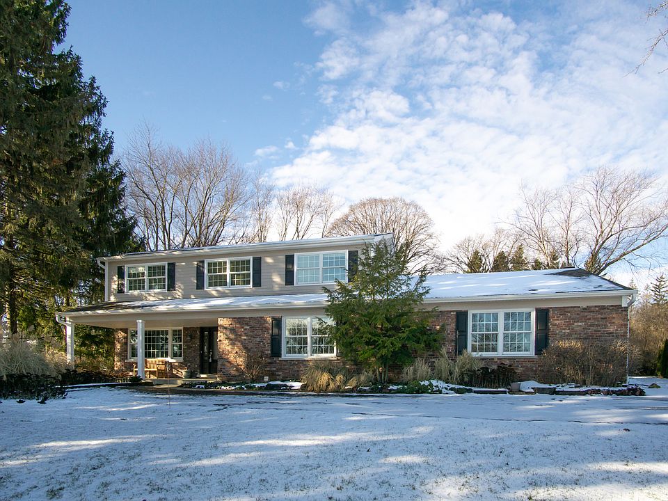 1st image of 28922 W Bluff Ln