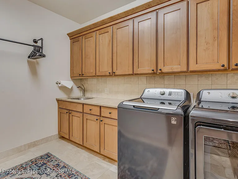 138 Club Lodge Dr — Photo 37