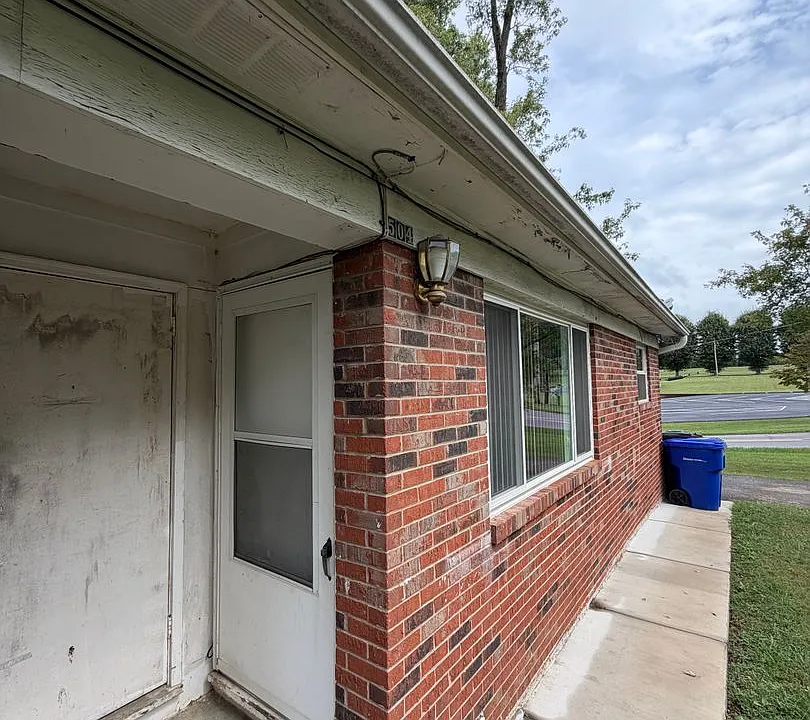 504 Union Ave #506