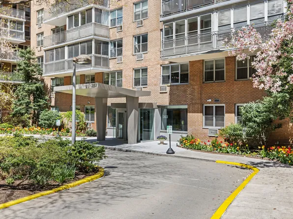 303 West 66th Street 2JW image 8 of 8