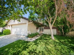 23725 Castilla Ct, Santa Clarita, CA 91355