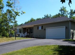 11 Turkey Run, Topsham, ME 04086