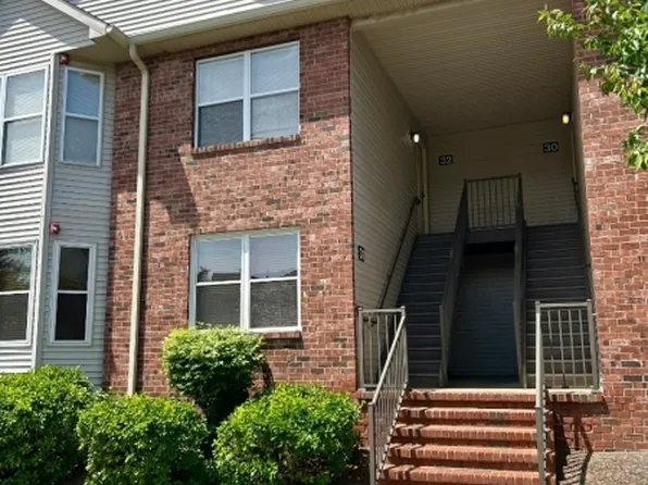 32 Rebecca Rd, East Hanover Twp., NJ 07936
