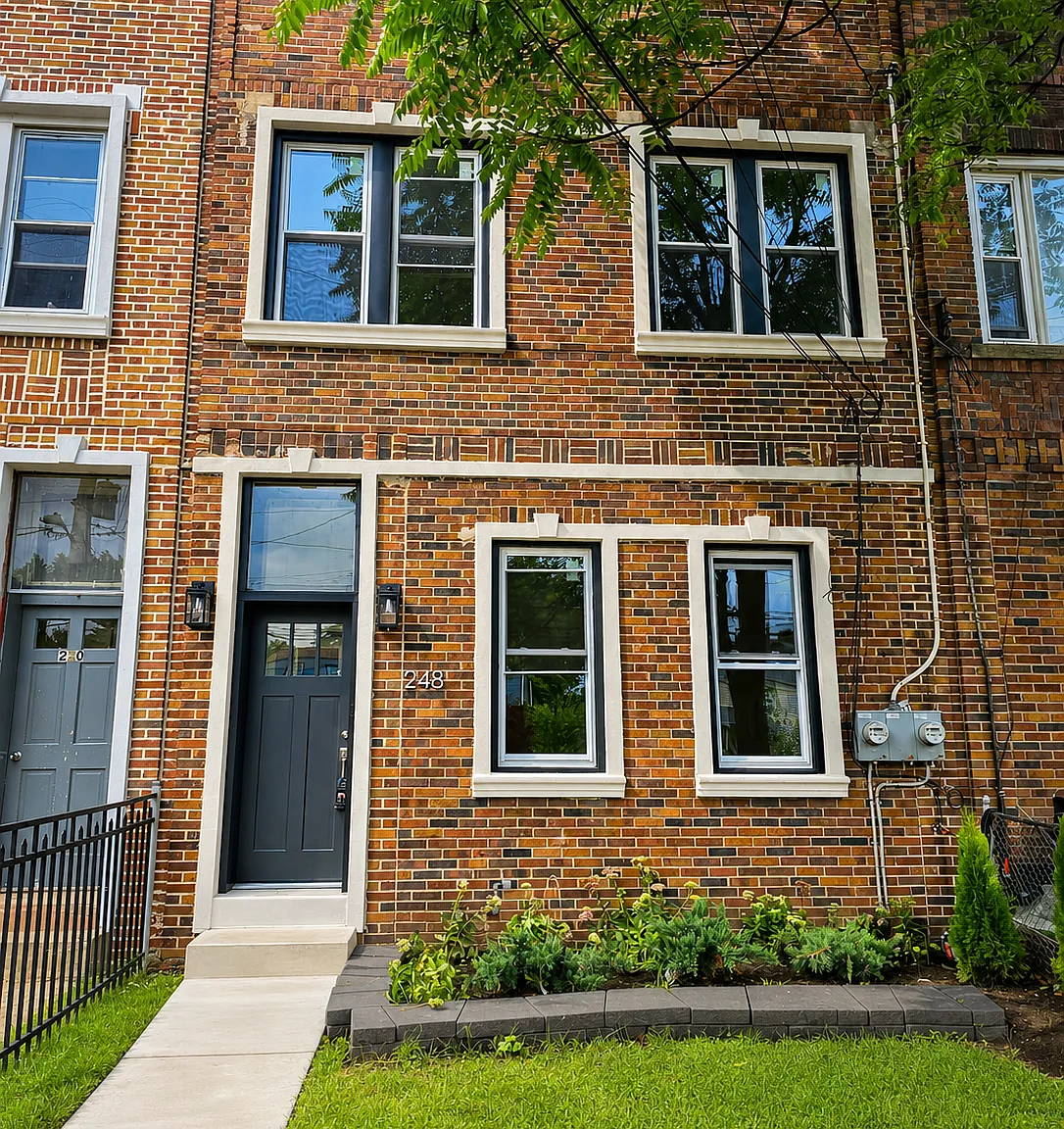 248 E Forest Ave — Photo 1