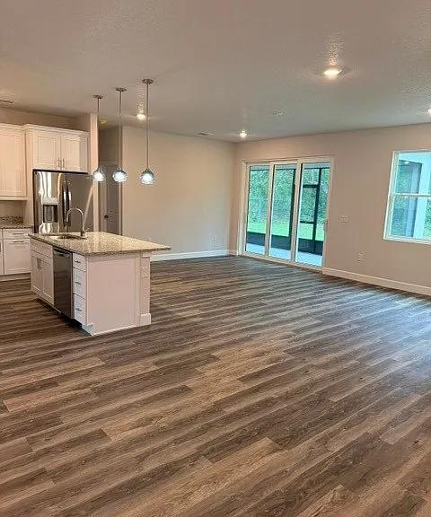 1861 W Hampshire Blvd — Photo 5