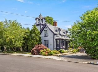 83 Summer St, Woonsocket, RI 02895