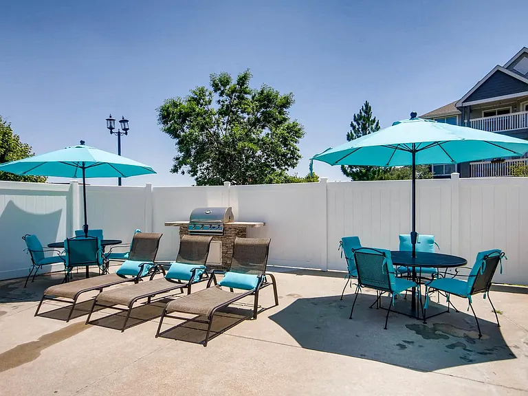 The Community Outdoor Pool at Eagles Landing at Church Ranch Apartments