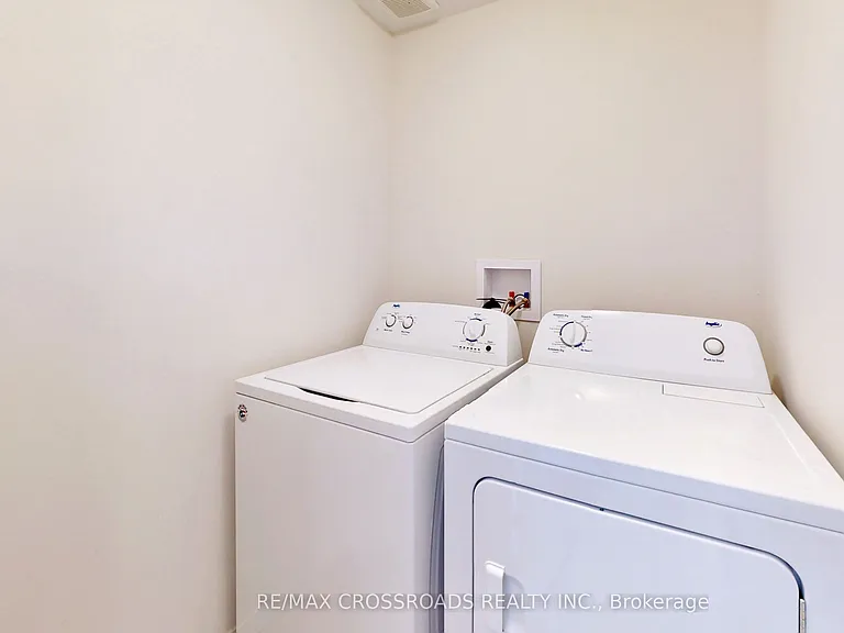 1638 Hetherington Dr — Photo 40
