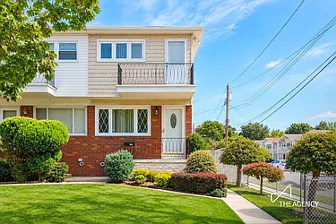 119 Redgrave Avenue