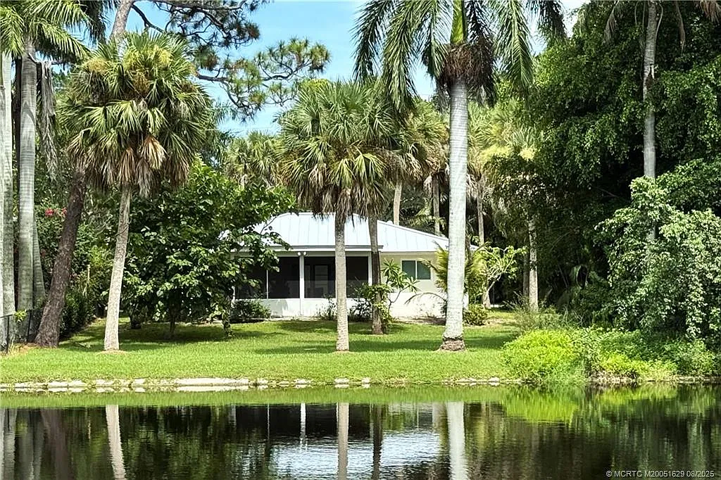 2 bed, 2.0 bath, 1309 sqft, $4,300 — Photo 1