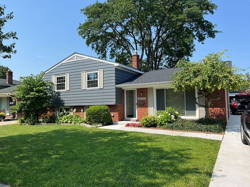 1st image of 4833 Elmhurst Ave