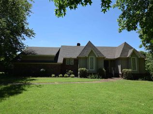 101 Fountain Pl, Jackson, TN 38305