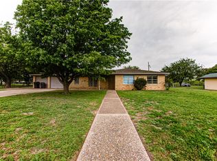 2413 Gary Ln, Waco, TX 76708