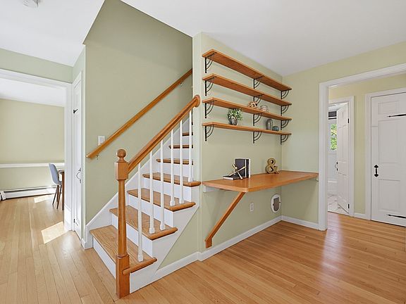 2nd image of 320 Newton St