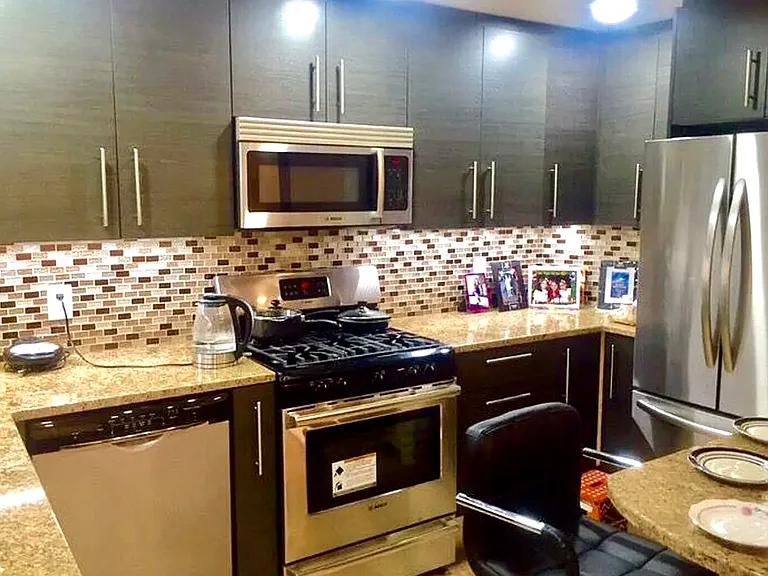 2747 E 26th St #3 — Photo 9