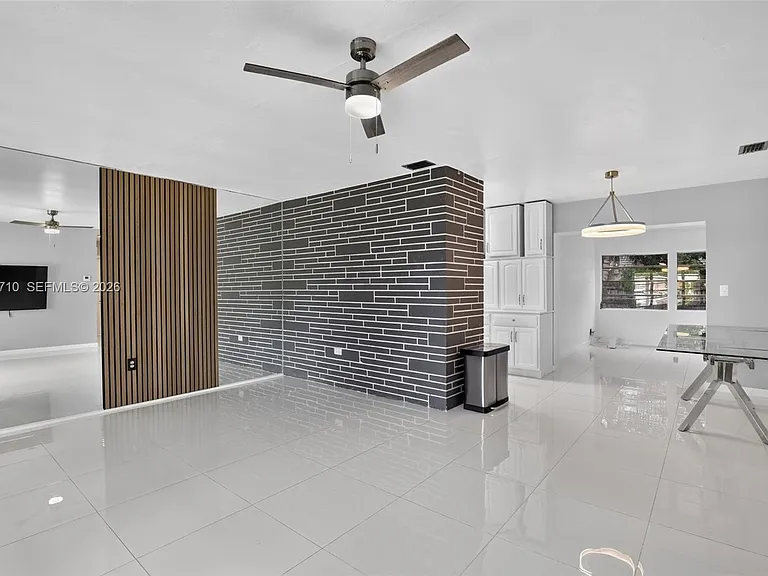 2331 Flamingo Dr — Photo 6