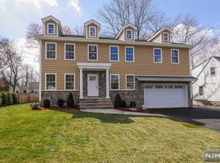 311 Maple St, Ramsey, NJ 07446
