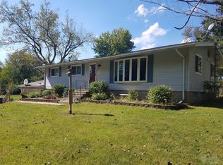 2720 Haskell Rd, Burlington, IA 52601