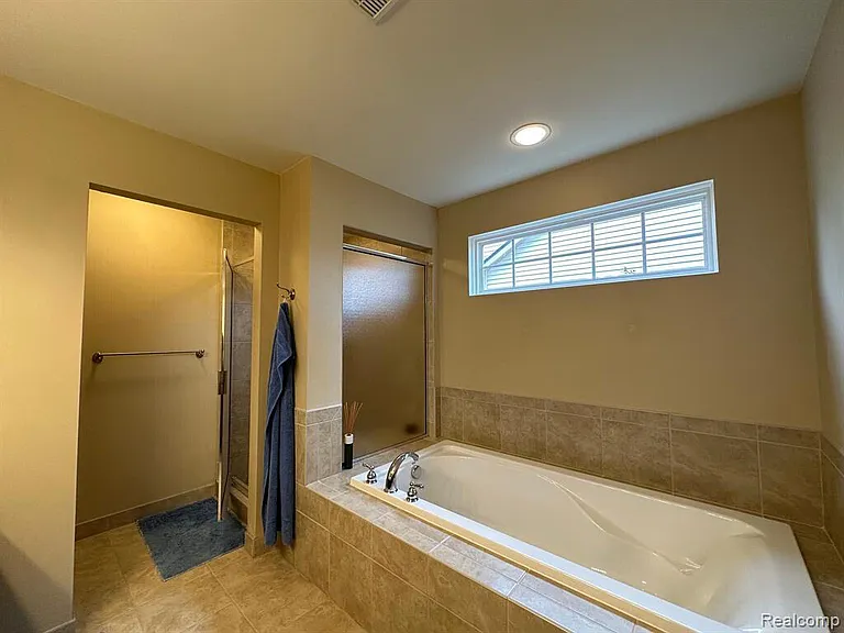 16491 Mulberry Way — Photo 26
