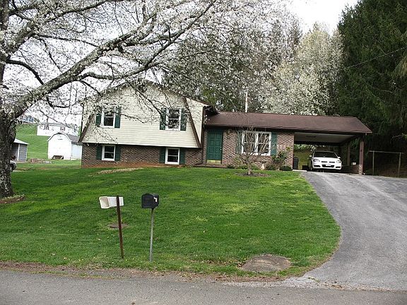 3rd image of 118 Sherry Ln