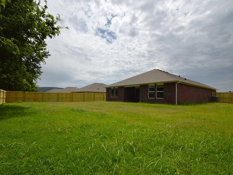 346 Texas Ave — Photo 19